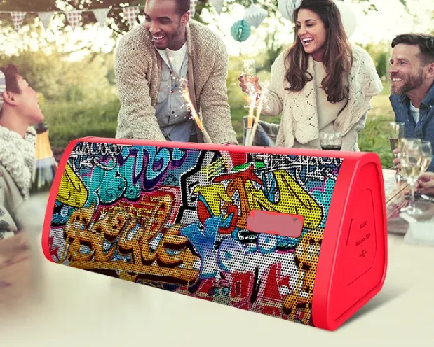 A10 Portable Waterproof And Dustproof Outdoor Speaker With Class-G Amplifiers And Enhanced Battery Life